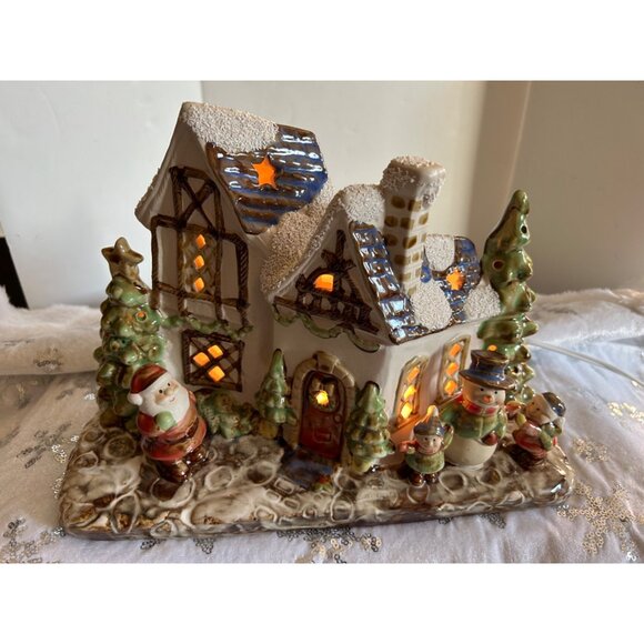 Ceramic Christmas Village Light-Up House With Santa & Snowmen Large Vintage - Picture 2 of 12